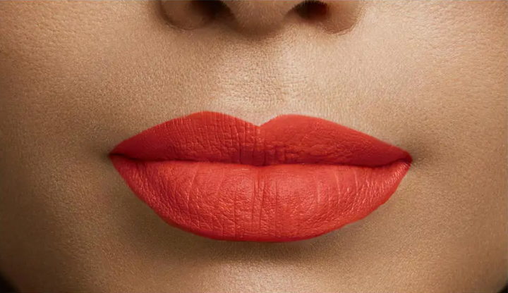 Szminka L'Oreal Paris Color Riche 377 Perfect Red 5 g (3600521966402) - obraz 4