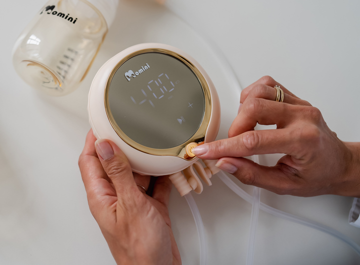 Podwójny laktator elektroniczny Momini MilkySilky 180 ml (5906601060335) - obraz 6