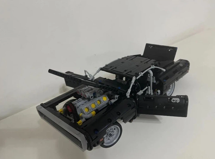 Конструктор Technic Dodge Charger 1077 деталей авто Доминика