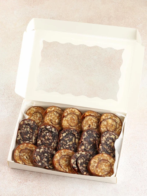 Фруктові рулетики Pakhlava Bakery з чорносливом та абрикосом - Фото 1 Фруктові рулетики Pakhlava Bakery з чорносливом та абрикосом - зображення 1
