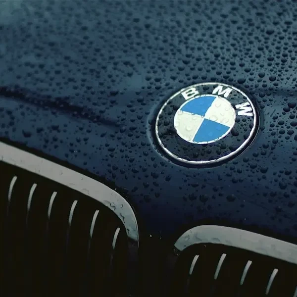 Эмблема BMW на капот багажник 82мм, значок бмв на перед и зад 51148132375 E30 E36 E39 E46 E53 E60 E70 E90 - изображение 4