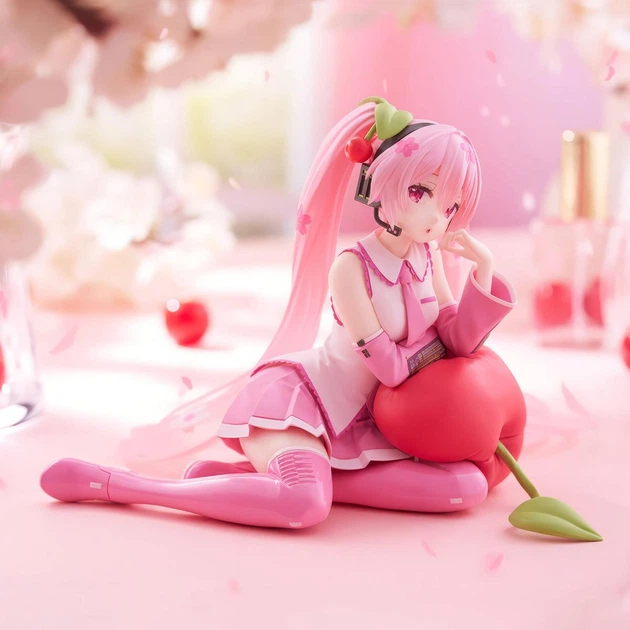 Коллекционная аниме-фигурка Taito Sakura Miku Коллекционная аниме-фигурка Taito Sakura Miku