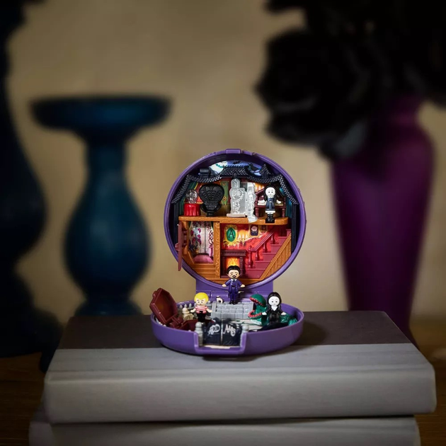 Figurki kolekcjonerskie Mattel Polly Pocket Collector The Addams Family HXW25 (0194735239634) - obraz 15