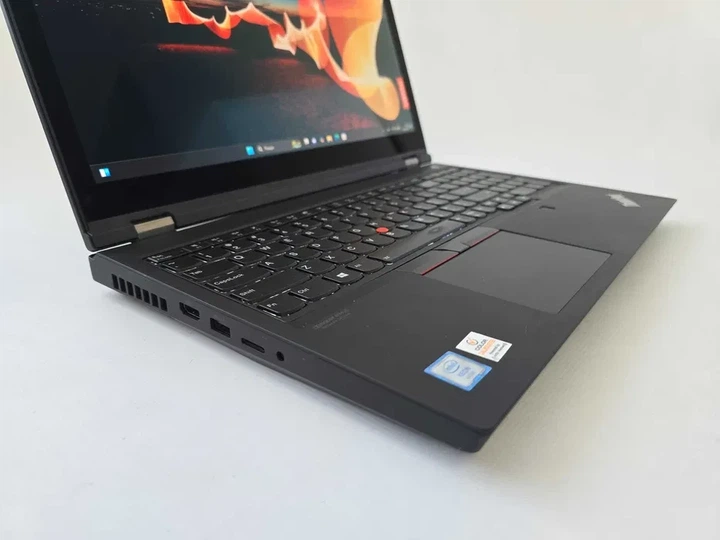Ноутбук ThinkPad P15 Gen 1 Xeon W-10855M/RTX 5000 16GB/RAM 64GB/SSD 1TB/OLED Б\В - зображення 2