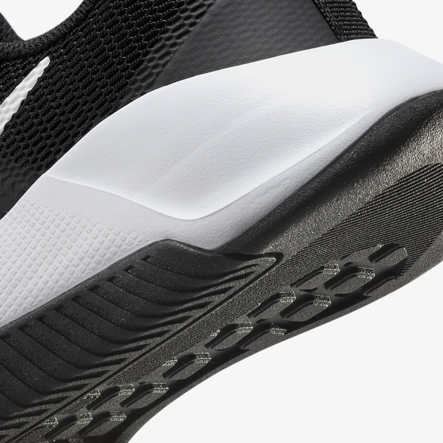 Buty sportowe damskie Nike W Mc Trainer 3 FQ1830-001 38 (7US) Czarne (197596922394) - obraz 8