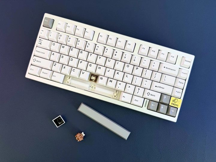 Клавіатура Yunzii AL75 CNC Aluminum Wireless Silver Cocoa Cream V2