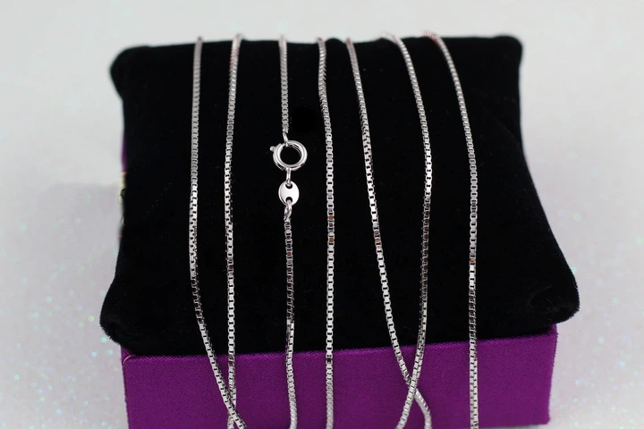 Цепь Xuping Jewelry венецианское плетение 60 см 1 мм серебристая - Фото 1 Цепь Xuping Jewelry венецианское плетение 60 см 1 мм серебристая - изображение 1
