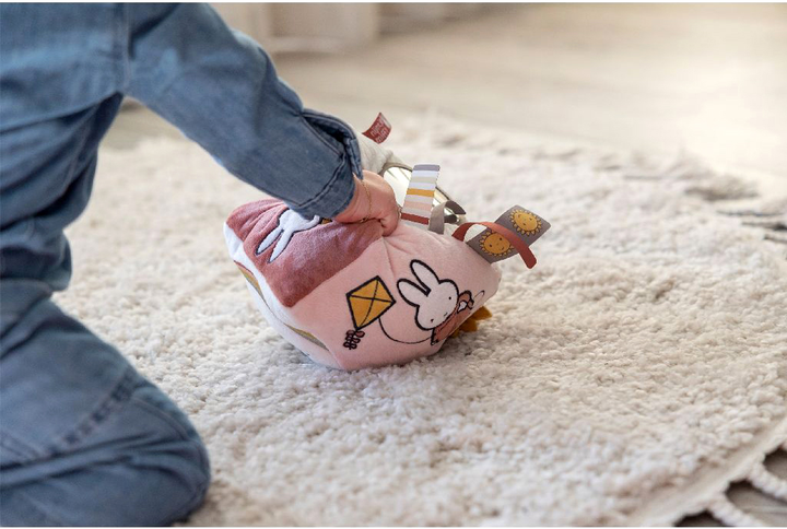 Kostka sensoryczna Miffy Fluffy Cubic Pink NIJN926 (8713291669260) - obraz 6