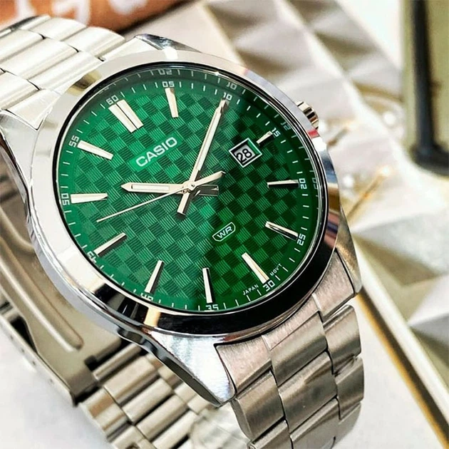 Мужские наручные часы Casio MTP-VD03D-3A1 Серебристый\Зеленый