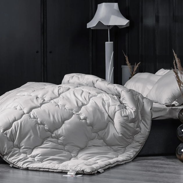 Ковдра MirSon антиалергенна Зима №1004 Silver Cloud EcoSilk 140x205 см від Rozetka на платформі USKIDKA Акція на Ковдра MirSon антиалергенна Зима №1004 Silver Cloud EcoSilk 140x205 см від Rozetka