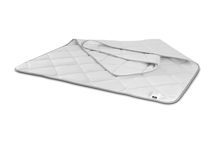 Ковдра шовкова MirSon Silk Royal Pearl 0504 літо 140х205 см від Rozetka на платформі USKIDKA Акція на Ковдра шовкова MirSon Silk Royal Pearl 0504 літо 140х205 см від Rozetka