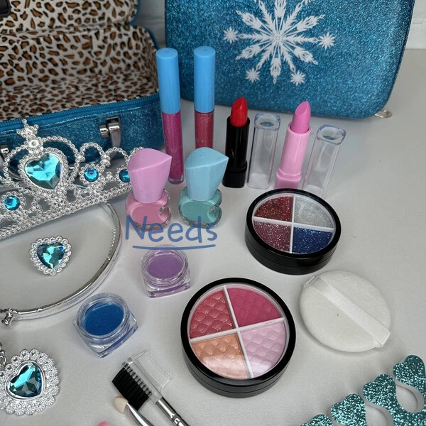 Детская косметика Холодное Сердце для макияжа и маникюра в