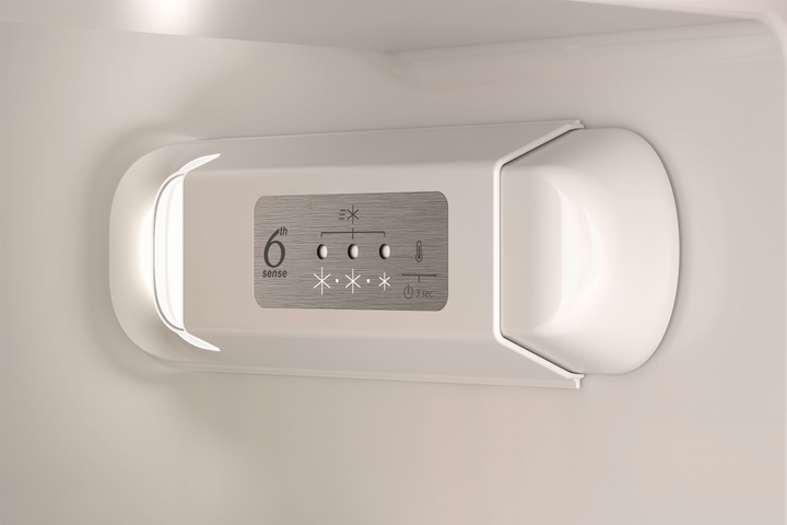 Встраиваемый холодильник Whirlpool WHC18D011C1 SF - изображение 5