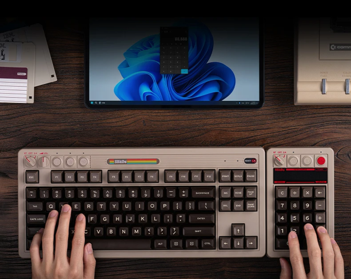 Механическая цифровая клавиатура 8BitDo Retro 18 с комбинированным подключением, дисплеем, калькулятором, C64 - Фото 6 Механическая цифровая клавиатура 8BitDo Retro 18 с комбинированным подключением, дисплеем, калькулятором, C64 - изображение 6