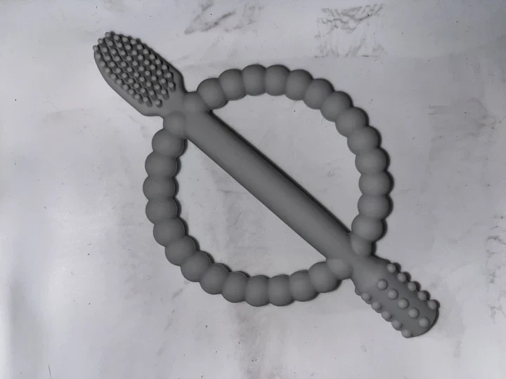 Комплект 2Life прорезыватель щетка кольцо для зубов ребенка Серый и Держатель с принтом Голубой n-12792 - Фото 4 Комплект 2Life прорезыватель щетка кольцо для зубов ребенка Серый и Держатель с принтом Голубой n-12792 - изображение 4