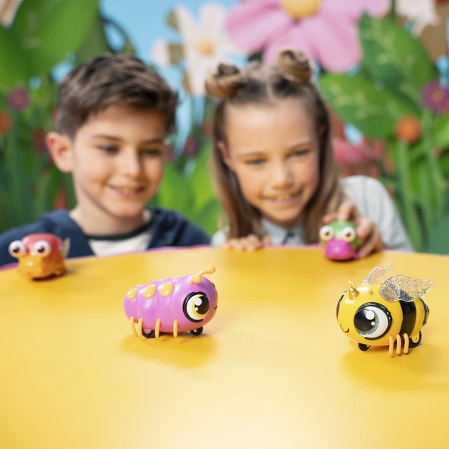 Интерактивная игрушка Jiggly Pets Пчелка с игровой площадкой