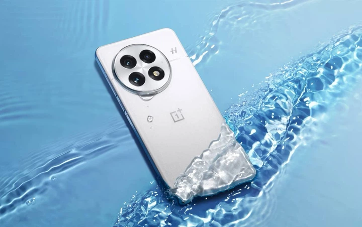 Мобільний телефон OnePlus 13 16/512GB Arctic Dawn - Фото 3 Мобільний телефон OnePlus 13 16/512GB Arctic Dawn - зображення 3