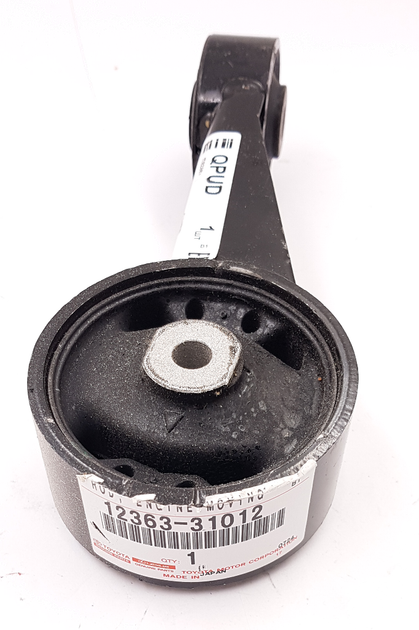 Подушка крепления двигателя верхняя, оригинал OEM 12363-31012