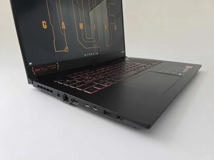 Ноутбук Asus TUF Gaming A17 (2023) R9 7940HS/RTX 4060/RAM 16GB/SSD 1TB/144Hz Б\В - зображення 2