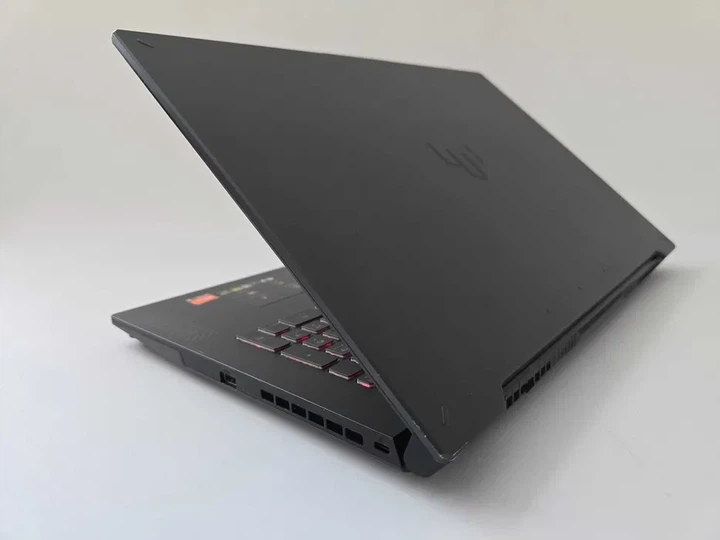 Ноутбук Asus TUF Gaming A17 (2023) R9 7940HS/RTX 4060/RAM 16GB/SSD 1TB/144Hz Б\В - зображення 7