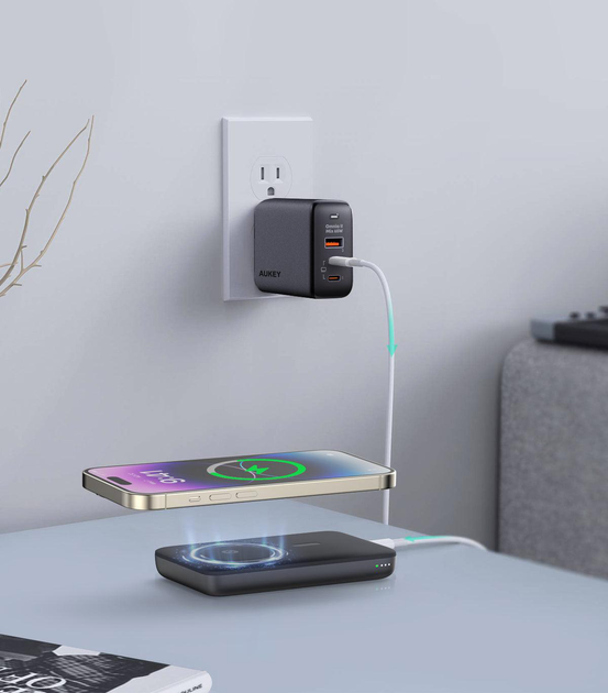 Powerbank AUKEY 6700 mAh 15W Magnetic Wireless Charger Grey (0001011811500) - obraz 5
