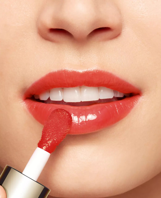 Olejek nabłyszczający do ust Clarins Lip Comfort Oil 08 Strawberry 7 ml (3666057037481) - obraz 4