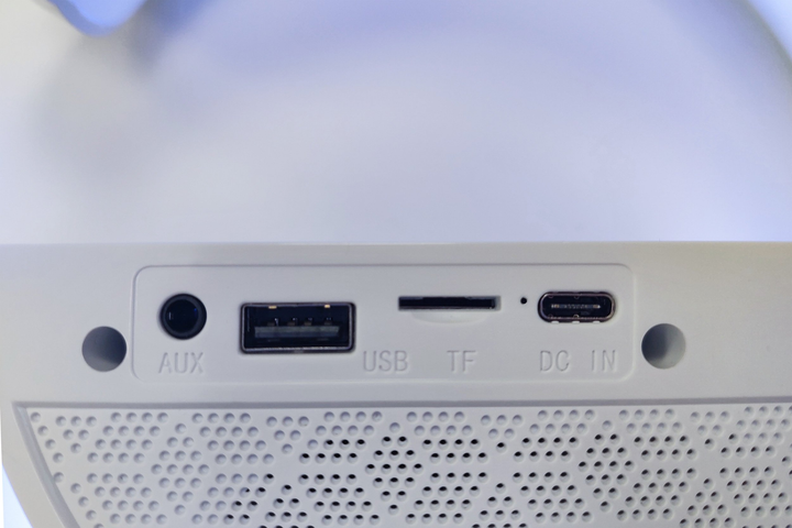 Przenośny głośnik Technaxx TX-264 LED Bluetooth z ładowaniem bezprzewodowym, lampką nocną White (4260358126180) - obraz 4