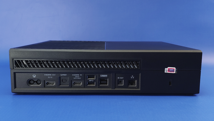 Набор Консоль Microsoft Xbox One 500GB Black Б/У + Геймпад Беспроводной Version 1 - изображение 4