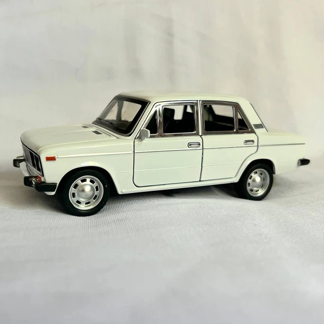 Автомобиль Жигули ВАЗ 2106 инерционная металлопластиковая 1:24