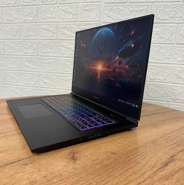Ноутбук Maingear Element 144Hz i7 10875H 16Gb SSD 512Gb RTX 2070 Super Б/В - зображення 2