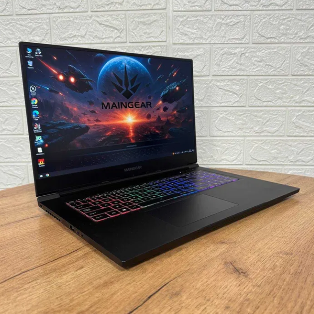 Ноутбук Maingear Element 144Hz i7 10875H 16Gb SSD 512Gb RTX 2070 Super Б/В - зображення 3