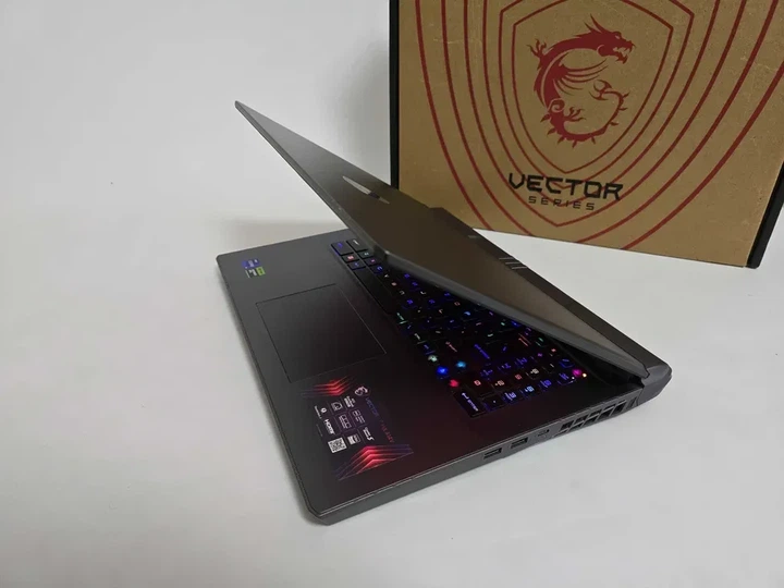 Ноутбук MSI Vector 17 HX (2024) I9 14900HX/RTX 4080/RAM 32GB/SSD 1TB/240Hz Б\В - изображение 5