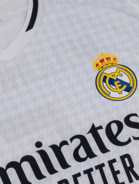 Футбольна форма Real Madrid BELLINGHAM (Реал Мадрид Белингем), сезон 24/25 з гетрами (розмір 34-38) та щитками, розмір 22 на зріст 125-130 см, біла (R-03-BL-WT-22) - Фото 4 Футбольна форма Real Madrid BELLINGHAM (Реал Мадрид Белингем), сезон 24/25 з гетрами (розмір 34-38) та щитками, розмір 22 на зріст 125-130 см, біла (R-03-BL-WT-22) - изображение 4