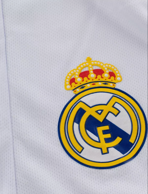 Футбольна дитяча форма Real Madrid Mbappe (Мбапе) 9 сезон 24/25 з гетрами (розмір 34-38) та щитками розмір 20 ріст 120-127 см біла - Фото 7 Футбольна дитяча форма Real Madrid Mbappe (Мбапе) 9 сезон 24/25 з гетрами (розмір 34-38) та щитками розмір 20 ріст 120-127 см біла - зображення 7