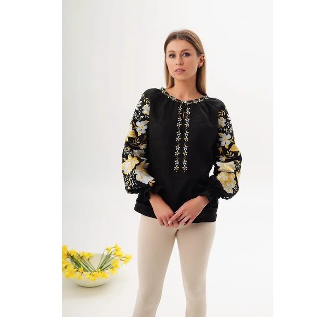 Жіноча вишиванка Троянди Vovna Чорна розмір 54 XXL (5000966) - Фото 2 Жіноча вишиванка Троянди Vovna Чорна розмір 54 XXL (5000966) - изображение 2