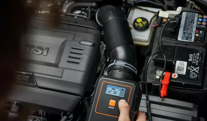 Prostownik OSRAM BATTERYcharge 908 12V/24V 8A (4052899620544) - obraz 7