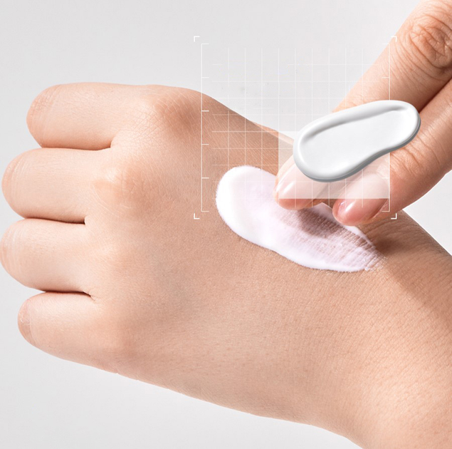 Сонцезахисний крем для обличчя Medipeel Mooltox Hyaluronic Acid SPF50+ 50 мл (8809941822199) - зображення 2