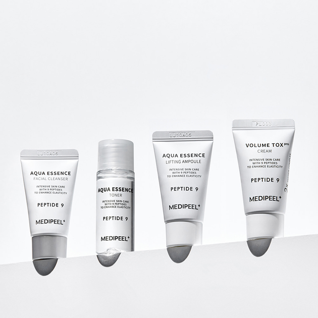 Набір з догляду за обличчям MediPeel Peptide 9 Aqua Essence Крем для обличчя 15 мл + Тонер 20 мл + Сироватка 15 мл + Пінка для вмивання 15 мл + Косметичка (8809941821451) - зображення 2
