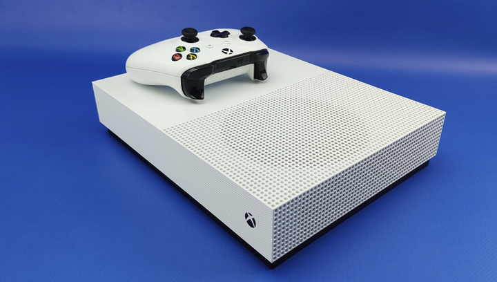 Набор Консоль Microsoft Xbox One S All-Digital Edition 1TB White Б/У + Геймпад Беспроводной Version 2 2шт - изображение 5