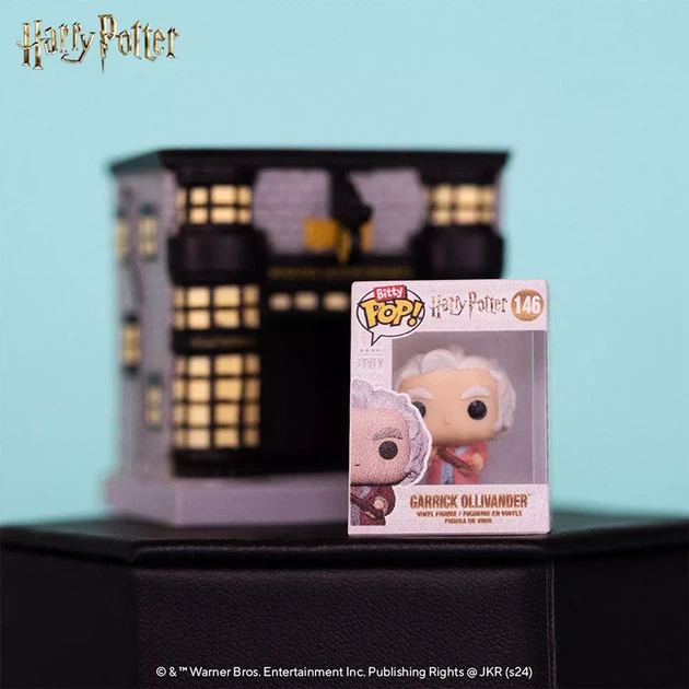 Набір фігурок Funko POP! Bitty Town Гаррі Поттер Олівандер і крамниця чарівниї паличок (83627) - Фото 5 Набір фігурок Funko POP! Bitty Town Гаррі Поттер Олівандер і крамниця чарівниї паличок (83627) - изображение 5