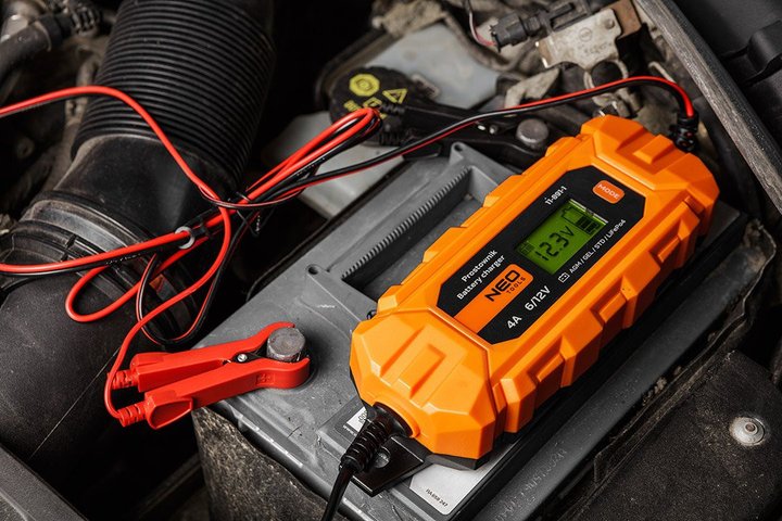Зарядний пристрій NEO Tools 4 A 70 Вт 3 - 120 Ач для кислотних / AGM / GEL акумуляторів 11-891-1 (5907558495126) - зображення 8