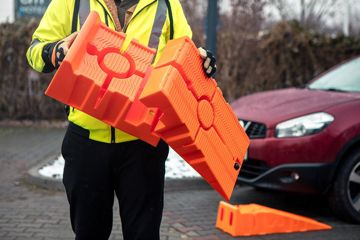 Najazd samochodowy NEO Tools 3 t 2 szt 10-478 (5907558495874) - obraz 12