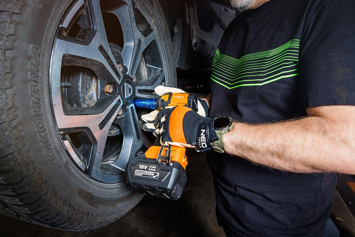 Акумуляторний ударний гайковерт NEO Tools 18V 350 Нм HEX 1/2" 04-613 без акумулятора та зарядного пристрою (5907558465617) - зображення 12