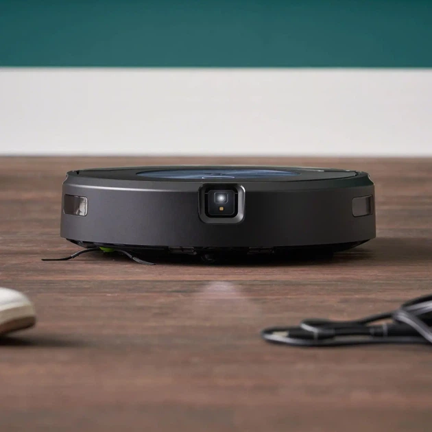 Робот-пилосос з вологим прибиранням iRobot Roomba Combo j7 - Фото 5 Робот-пилосос з вологим прибиранням iRobot Roomba Combo j7 - изображение 5