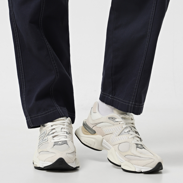 Buty sportowe męskie New Balance 9060 U9060WHT 41.5 Beżowe (197966537708) - obraz 2