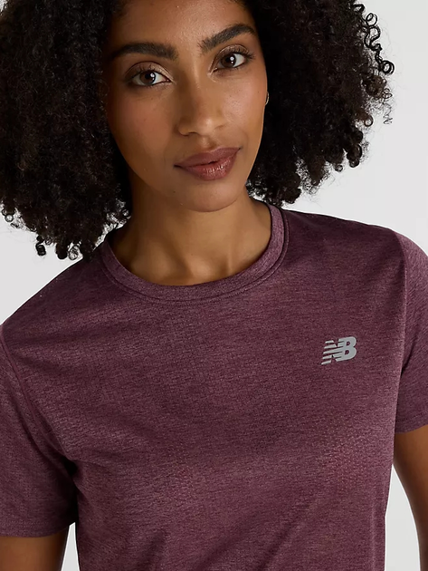 Спортивна футболка для залу жіноча New Balance Athletics WT41253 XL Бордова (197967347443) - зображення 4