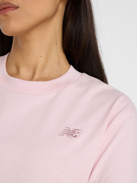 T-shirt damski bawełniany New Balance Athletics WT41501 L Jasnoróżowy (197967347832) - obraz 4