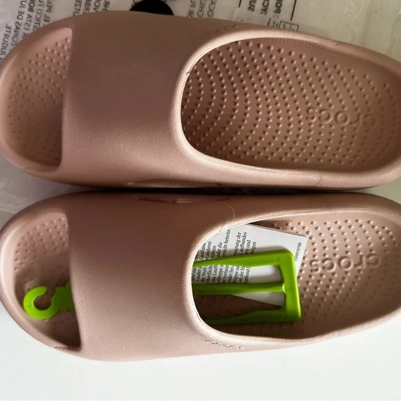 Жіночі шльопанці Crocs Mellow Recovery Slide Pink Clay (38-39, рожевий) - Фото 8 Жіночі шльопанці Crocs Mellow Recovery Slide Pink Clay (38-39, рожевий) - изображение 8