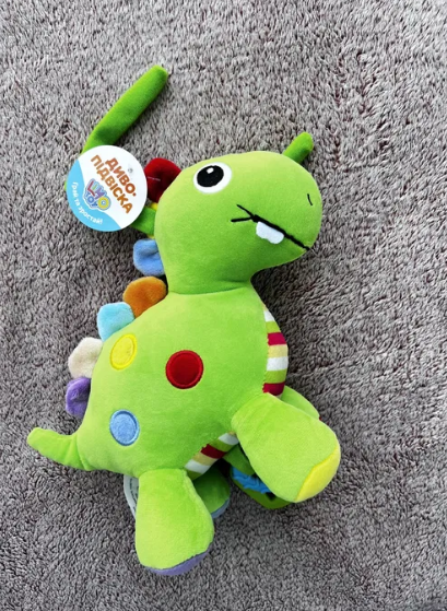Подвеска на коляску Динозавр Limo Toy F08271AN мягкий Limo Toy F08271AN - Фото 2 Подвеска на коляску Динозавр Limo Toy F08271AN мягкий Limo Toy F08271AN - изображение 2
