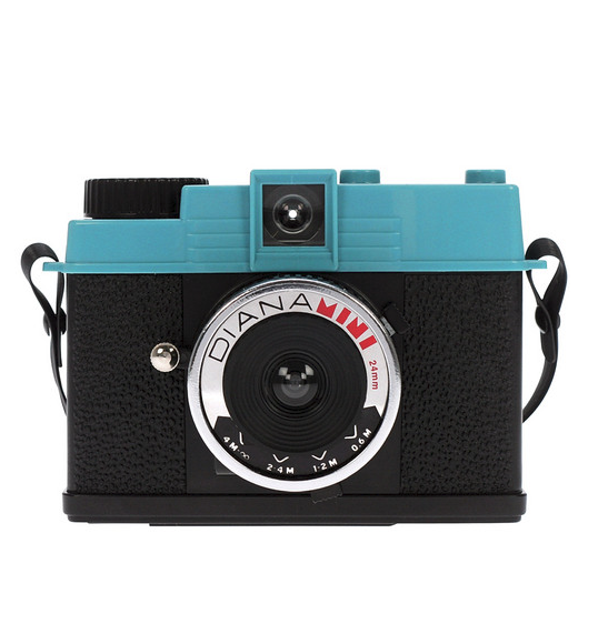 Плівкова фотокамера Lomography Diana Mini & Flash Package Black/Tursque - Фото 2 Плівкова фотокамера Lomography Diana Mini & Flash Package Black/Tursque - изображение 2